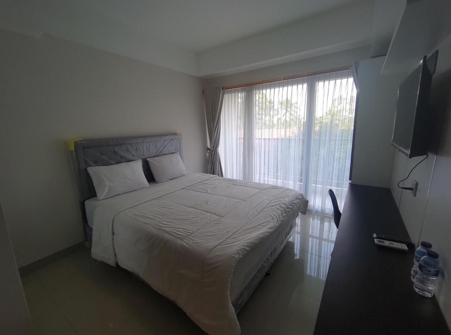 Padina Suites Tangerang Chambre photo
